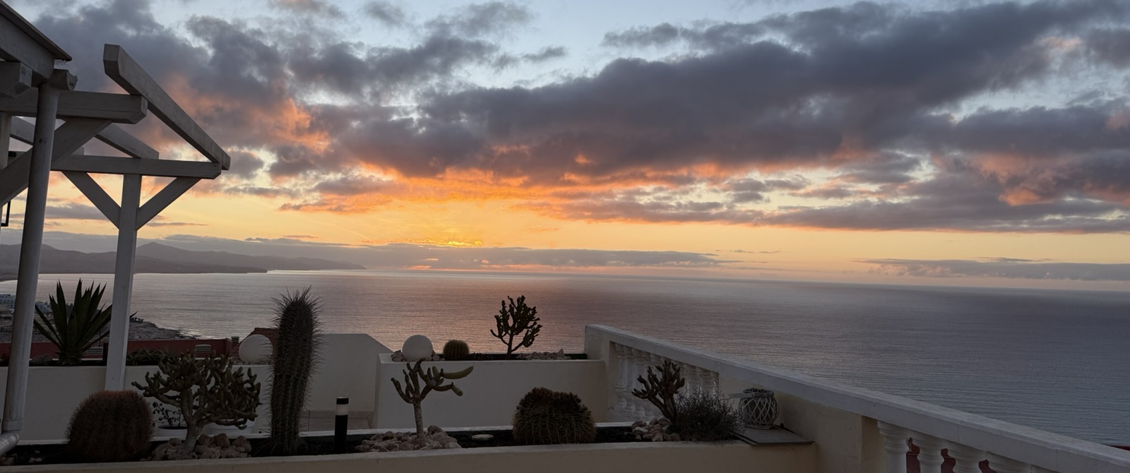 Sonnenaufgang von unserer Terrasse Wohnung 1