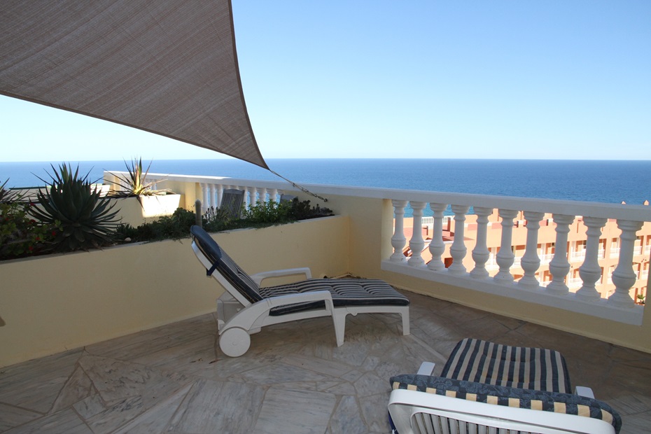 Terrasse mit Blick auf den Atlantik